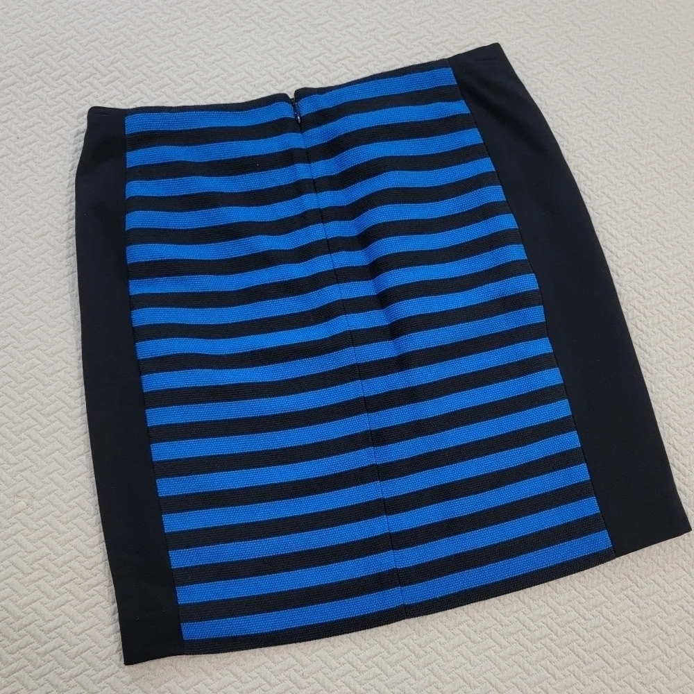 NEW Ann Taylor Black and Blue Striped Skirt Size 4 P